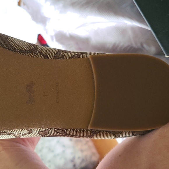 Coach Sienna signature slide - Picture 4 of 5